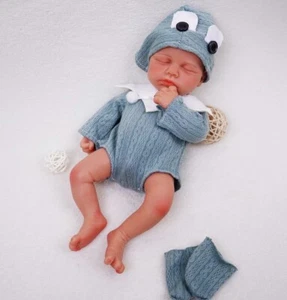 12” Sleeping Girl Reborn Baby Doll Infant Newborn Full Body Silicone Flexible - Picture 1 of 4