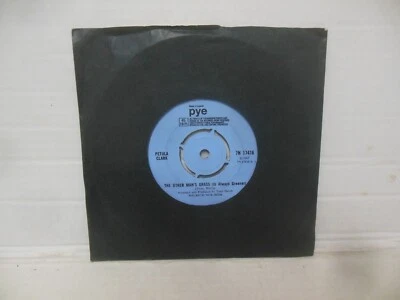 PETULA CLARK exc 45 rpm THE OTHER MAN'S GRASS b/w AT THE CROSSROADS uk import - Image 1 of 3