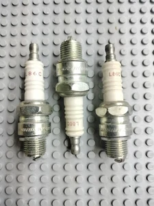 (QTY 3) OEM GENUINE NEW OLD STOCK CHAMPION L86C SPARK PLUG - Picture 1 of 2