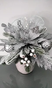 Weihnachtsdeko Tischgesteck Weihnachtsgesteck Silber Grau 40cm Hoch 30cm Breit - Bild 1 von 5