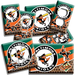 ⚾ BALTIMORE ORIOLES EQUIPO DE BÉISBOL INTERRUPTOR DE LUZ TOMA DE CORRIENTE PLACA DE PARED DECORACIÓN DE ARTE DEPORTIVO - Imagen 1 de 34