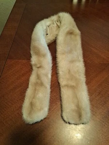Vintage Tan/Ivory. Fur Clip On Collar With Velvet Lining. Real Fur. Preowned - Picture 1 of 11