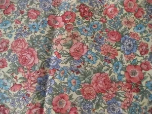 Vtg Cotton Quilt Fabric Floral Roses Blue Pink Joan Kessler Concord 1 yard cc - Picture 1 of 5