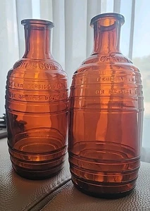 Pair Chapin & Gore Amber Barrel Shaped Sour Mash Whiskey Bottles - Picture 1 of 9