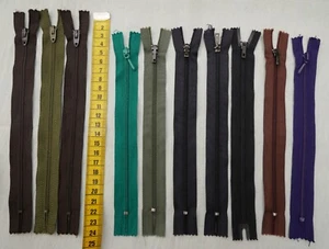 10 Stück Reißverschlüsse20 /  22 cm neu ohne OVP - Bild 1 von 4