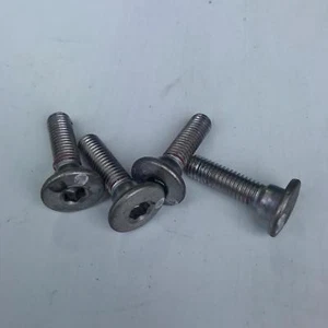 Rear OEM brake disc rotor bolts KAWASAKI Z125 PRO BR125J 2016 - Picture 1 of 1