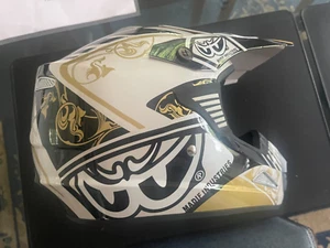 casco moto cross Berik Helmets taglia L colore Gold - Foto 1 di 9