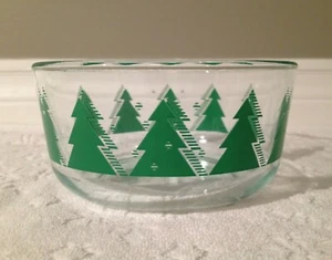 Pyrex 2015 Clear 1QT 4C Simply-Store Bowl w Green Christmas-Tree Graphics 7201 - Picture 1 of 12
