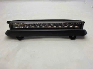 2002 CHEVYROLET TAHOE Rear Back Roof 3rd Brake Light Avoidance Lamp Stop Light G - Imagen 1 de 15