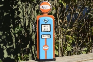 Handmade Tinplate Miniature Gulf Super Gas Pump Model - Tin - Metal - Gasoline - Picture 1 of 9