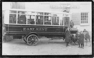 POSTCARD TRANSPORT EAST KENT OMNIBUS OUTSIDE THE CROWN INN ANIMATED SCENE  RP - Bild 1 von 2