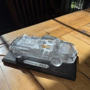 Vintage Hofbaner beschriftet 1963 Crystal Chevy Corvette mit Ständer - Bild 1 von 4