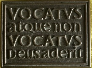WIld Goose Studio Celtic Vocatus Atque Non Vocatus Bronze Finish Plaque 9.5 x 7 - Picture 1 of 2