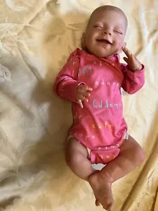 Realistic 17'' Silicone Reborn Doll Lovely Newborn Baby Smile girl Xmas Gift - Picture 1 of 18