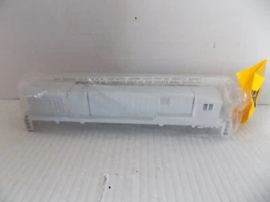 C30-7 DIESEL LOCOMOTIVE BODY FOR; UNDECORATED BY RAIL POWER PRODUCTS NOS KIT - Picture 1 of 4