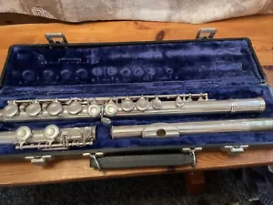 Gemeinhardt M2 Flute - Picture 1 of 20