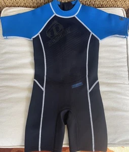 Jet Pilot “The Cause” 2mm Kids Size M Wet/Dry Suit Black/Blue Surf Swim Beach - Picture 1 of 18