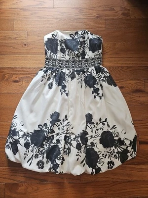 Black And White Floral Twenty One Strapless Dress Size M With Decorative Beads - Image 1 of 3
