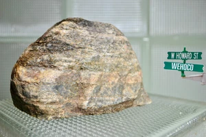 Achetez 2 obtenez-en un gratuit 4,9 lb banded gneiss métamorphic rock cabine rugueuse affichage dalle - Photo 1/8