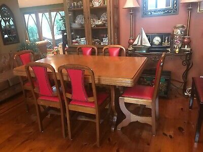 Art Deco Dining Table And Six Chairs In Excellent Condition. • 1,400$