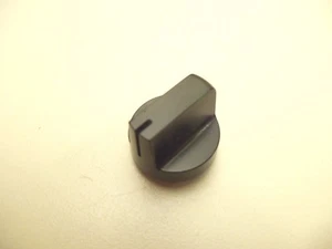 PIEZAS DE RECEPTOR NAD 7020E - perno - graves, etc. - Imagen 1 de 2
