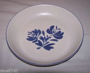 PFALTZGRAFF YORKTOWNE BLUE  SERVERING BOWL 9.1/2" - Picture 1 of 4