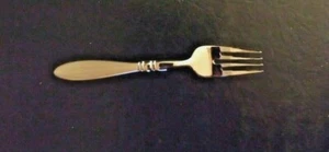 Tenedor para ensaladas de acero inoxidable Oneida Manchester 7" - Imagen 1 de 1