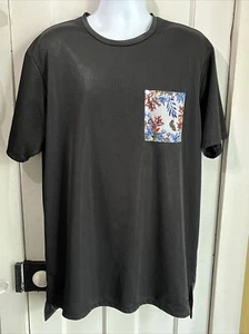 On The Byas Black Mesh Floral Pocket Mens T-shirt Size XL - Picture 1 of 10