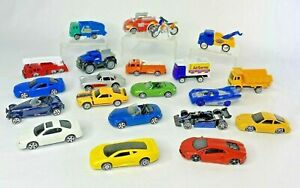 Lot of 21 Maisto Diecast Vehicles Cars Trucks Fire Engines Tow Truck Motorcycle