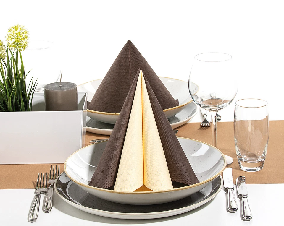 50 Servietten aus Tissue Deluxe 40 x 40cm , 4-lagig - 9 versch. Unifarben - Bild 1 von 1