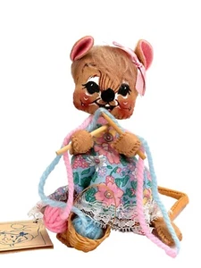 Annalee 7” Knitting Mouse Girl with Basket of Blue & Pink Yarn Balls 2004 W Tags - Picture 1 of 9