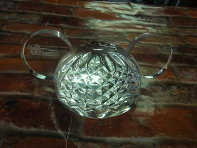Authorized Disney Vacation Planner 2009 Crystal ? glass Mickey Mouse head cast - Image 1 of 4