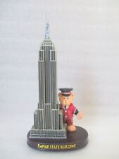 Wolkenkratzer State Building 18 cm Poly Modell mit Wächter Souvenir Amerika
