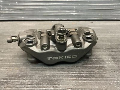Honda CBR1000RR 2006-2007, pinza de freno delantera izquierda OEM. Habrá pasado Foto 1 de 2