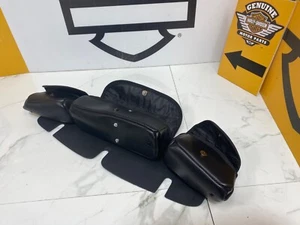 🔥Kuryakyn Harley Davidson 3-Pouch Batwing Fairing Bag🔥 - Picture 1 of 8
