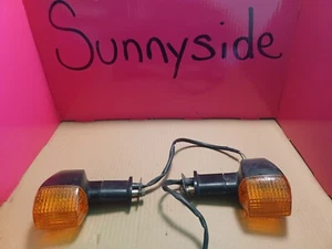 Kawasaki 1993 ZX-7 , Pair Rear Factory Turn Signals With Complete W/ Mounting... - Foto 1 di 16