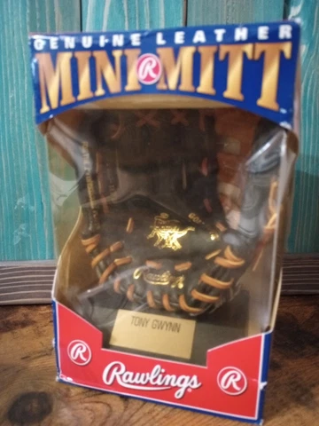 RAWLINGS MINI HEART OF THE HIDE GLOVE PRO-HFB TONY GWYNN SAN DIEGO PADRES Cover