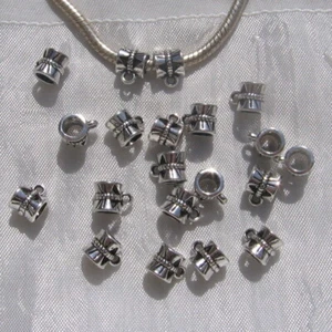 LOT DE 20 BELIERES RONDES ATTACHE PENDENTIF ARGENTE 11MMx7MM TROU 4MM *E244 - Picture 1 of 2