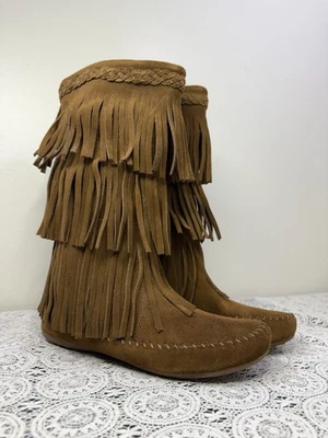 MINNETONKA Womens Size 7 M Brown Suede 3 Layer Fringed Trim Pull On Moc Boots - Image 1 of 4