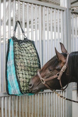Kensington Slow Feed Hay Bag (2 Flake) - Closeout Foto 1 de 4