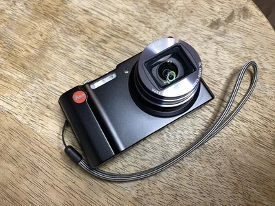 Leica V-LUX 40 Compact Digital Camera Black FHD 20X Zoom GPS Tested NO CHARGER - Image 1 of 4