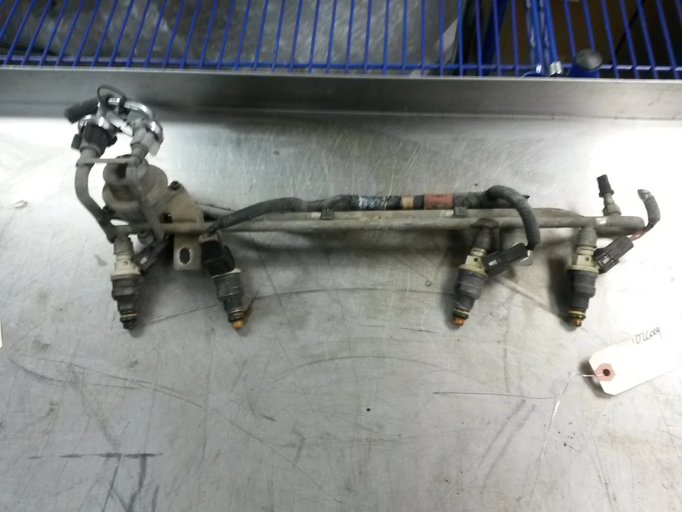 Conjunto de injetores de combustível com trilho para 88-91 Ford Tempo 2.3 - Imagem 1 de 4