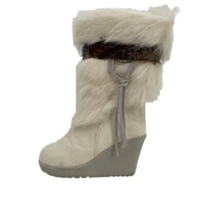 Bearpaw Wedge Goat Fur Winter Boots Womens 5 White Feathers - Picture 1 of 9