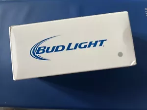 Like BRAND NEW Bud Light Collection Battery! Multiple Plugs! - Photo 1 sur 4