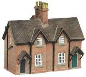 Bachmann Scenecraft N 42-0021 Rural Workers Cottages
