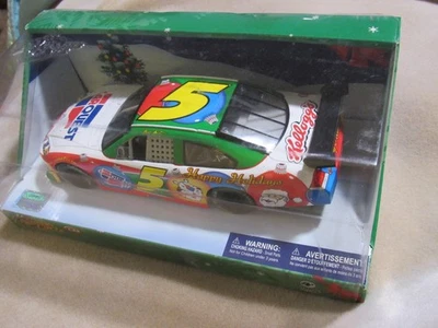 Winners Circle Sam Bass Holiday Collection 1:24 Mark Martin Car Quest Diecast - Image 1 of 4