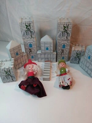 Игровой набор Alexander Dell Wood Castle Princess McDonald's 2007-2009 - Изображение 1 из 4