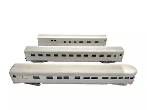 HO Scale 3 Aluminum Generic Unlettered Passenger Cars Coach Combine Observation - Picture 1 of 7
