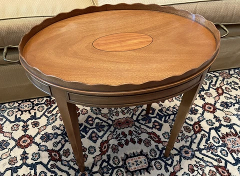 Kittinger Mahogany Inlaid Oval Coffee Table With Scalloped Gallery Tray Cover