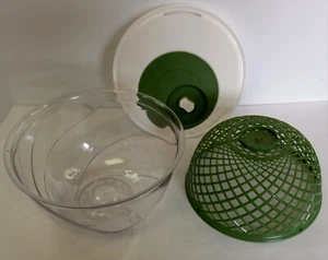 Snips Salad Spinner 10 Inch Diameter Made in Italy green and white - Picture 1 of 12